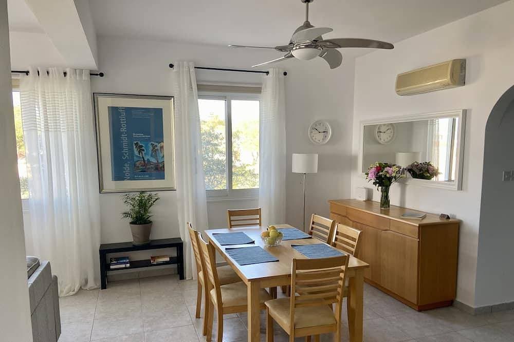 Foto 5 von 13: Stunning Sea View Apartment in the Sea Caves
