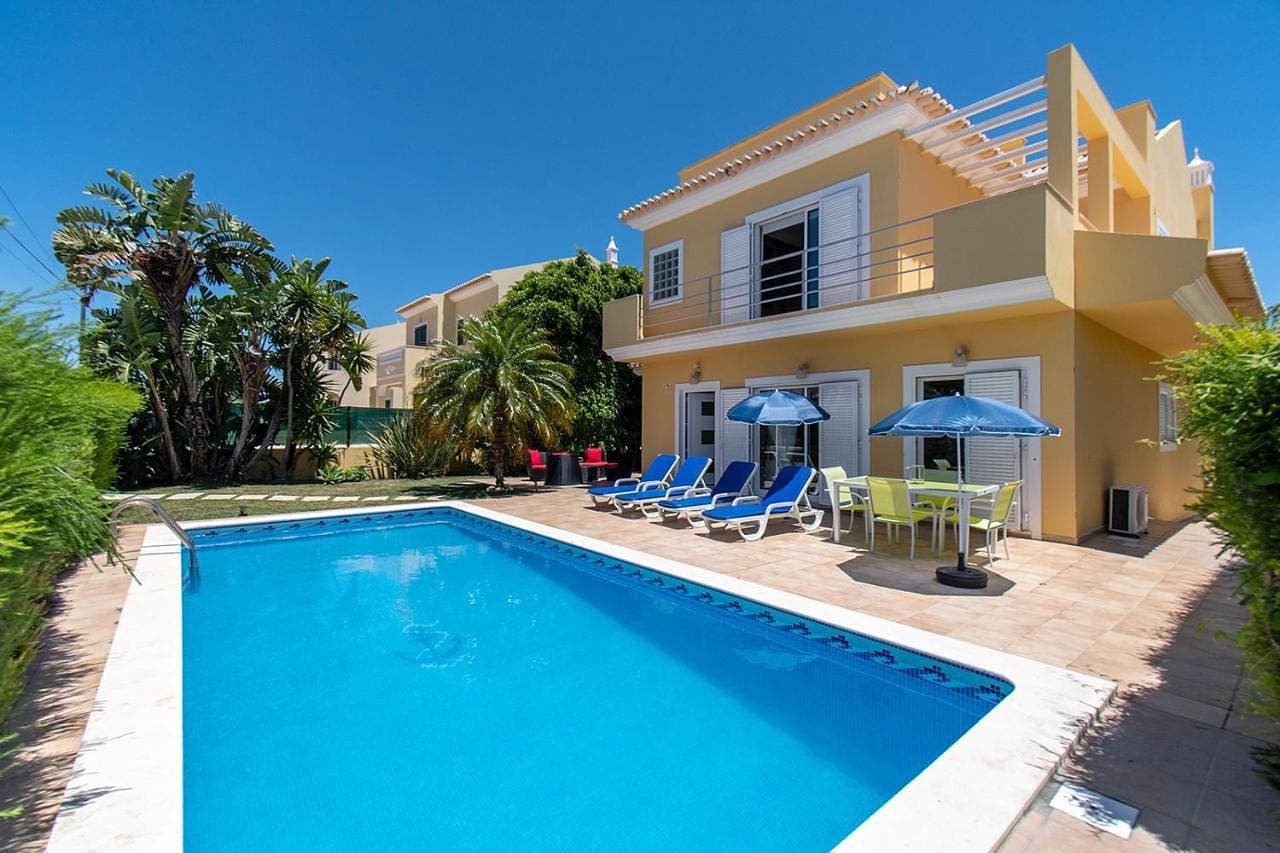 Altura Villa 1