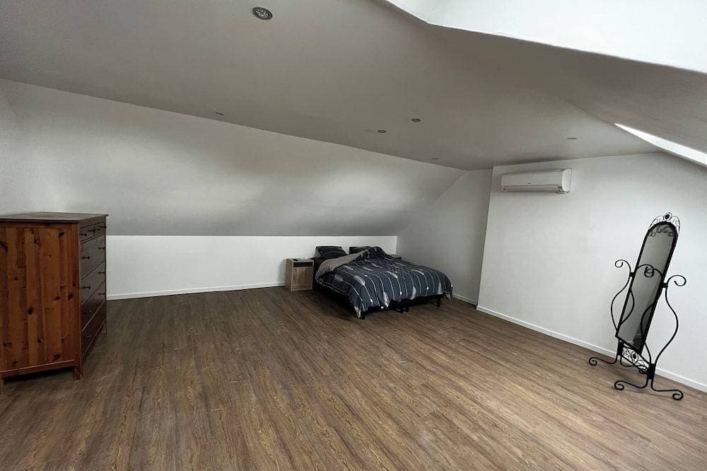 Foto 3 von 8: L'aurélia, Spacieux Duplex Climatisé