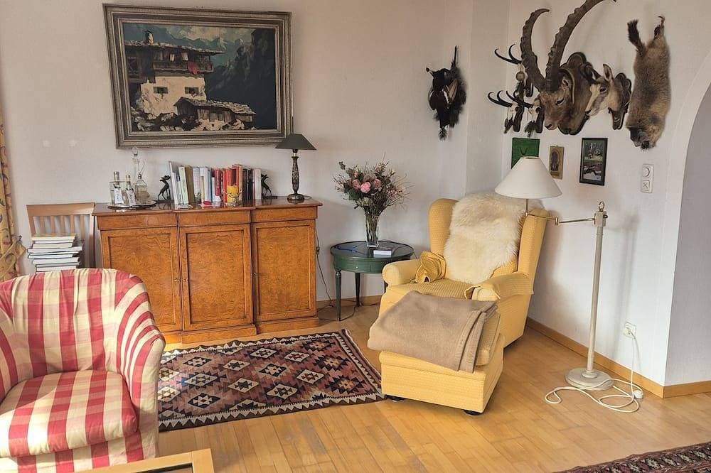 Foto 6 von 17: Elegante, vollständig eingerichtete Wohnung mit Balkon - Ski out/Ski in