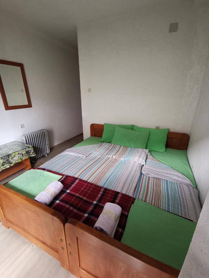 Foto 9 von 12: Economy Double or Twin Room