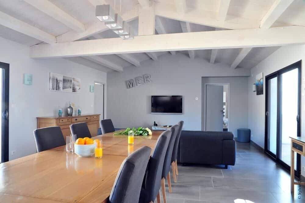 Foto 5 von 12: 5 Minuten zu Fuß vom Nordstrand entfernt, moderne Villa mit privatem Pool