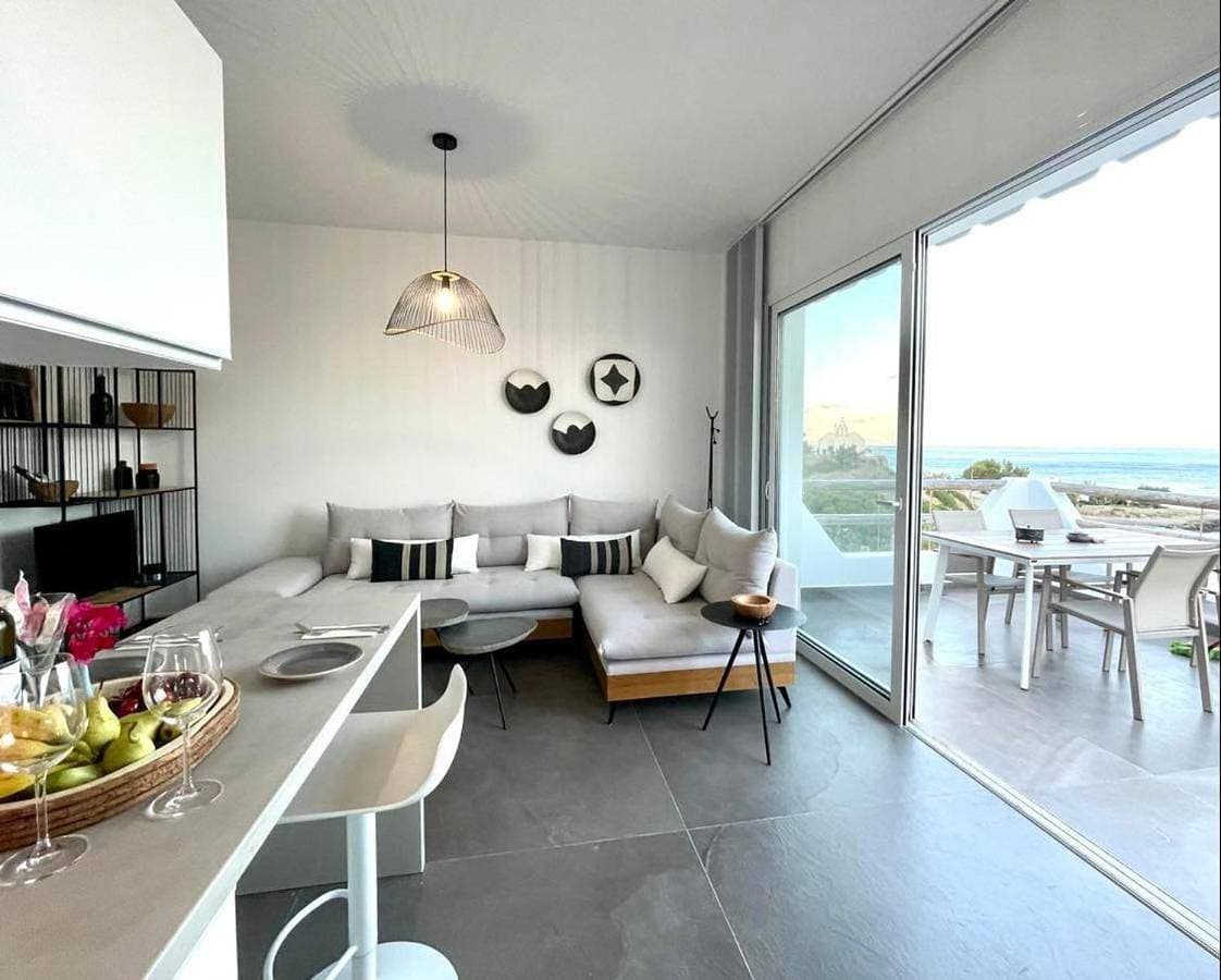 BAY DIVINO 1