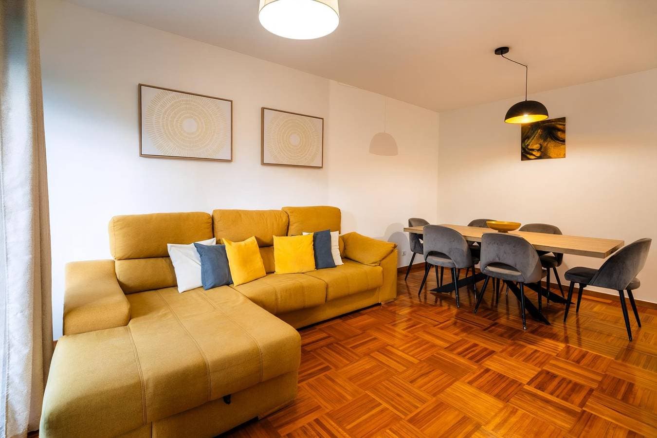 Foto 9 von 34: Ferienwohnung für 4 Personen mit Balkon