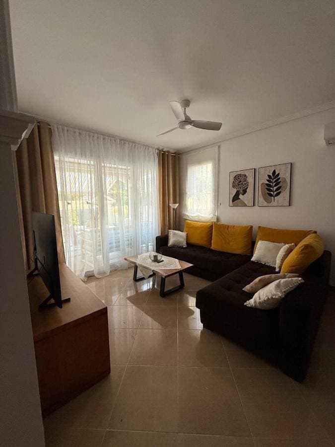 Foto 5 von 34: Three-Bedroom House