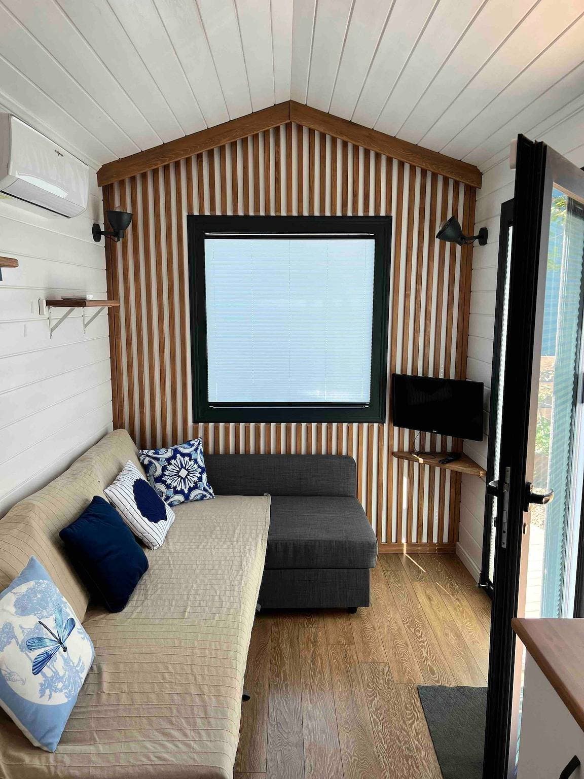 TinyWeeny House 15 Minuten vom Flughafen Ist entfernt 1