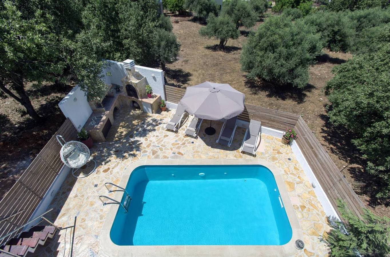 Foto 3 von 18: Villa für 10 Personen mit Garten
