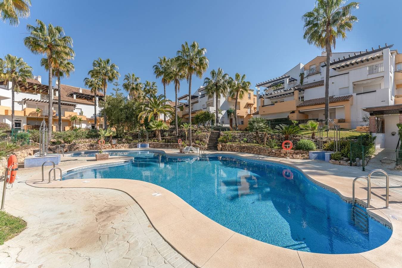Foto 2 von 22: Apartment „Bahía De Marbella Primera Línea“ mit Gemeinschaftspool, WLAN und Klimaanlage