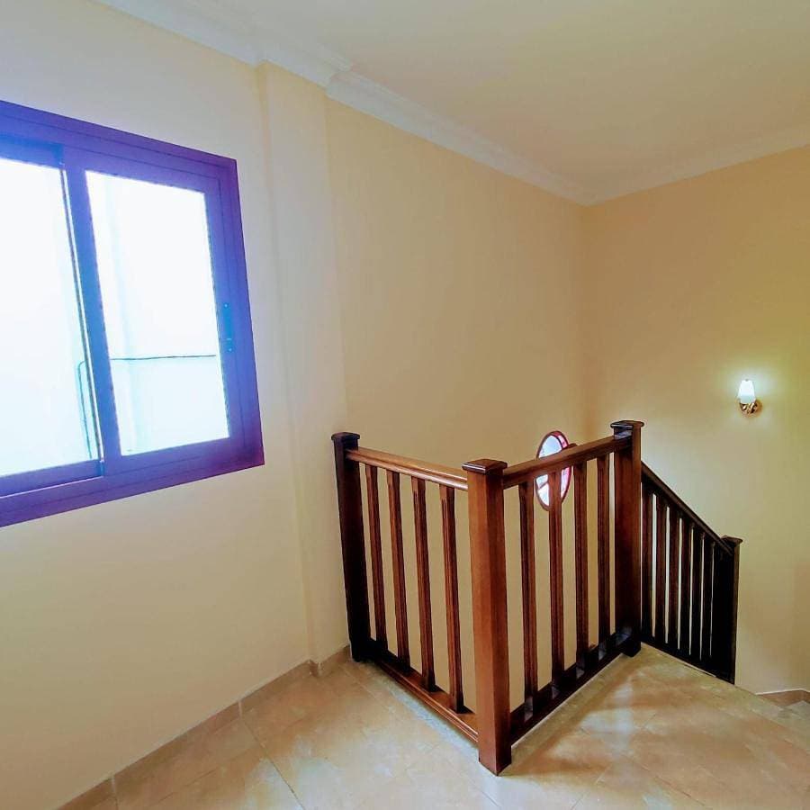 Foto 4 von 84: Two-Bedroom Apartment
