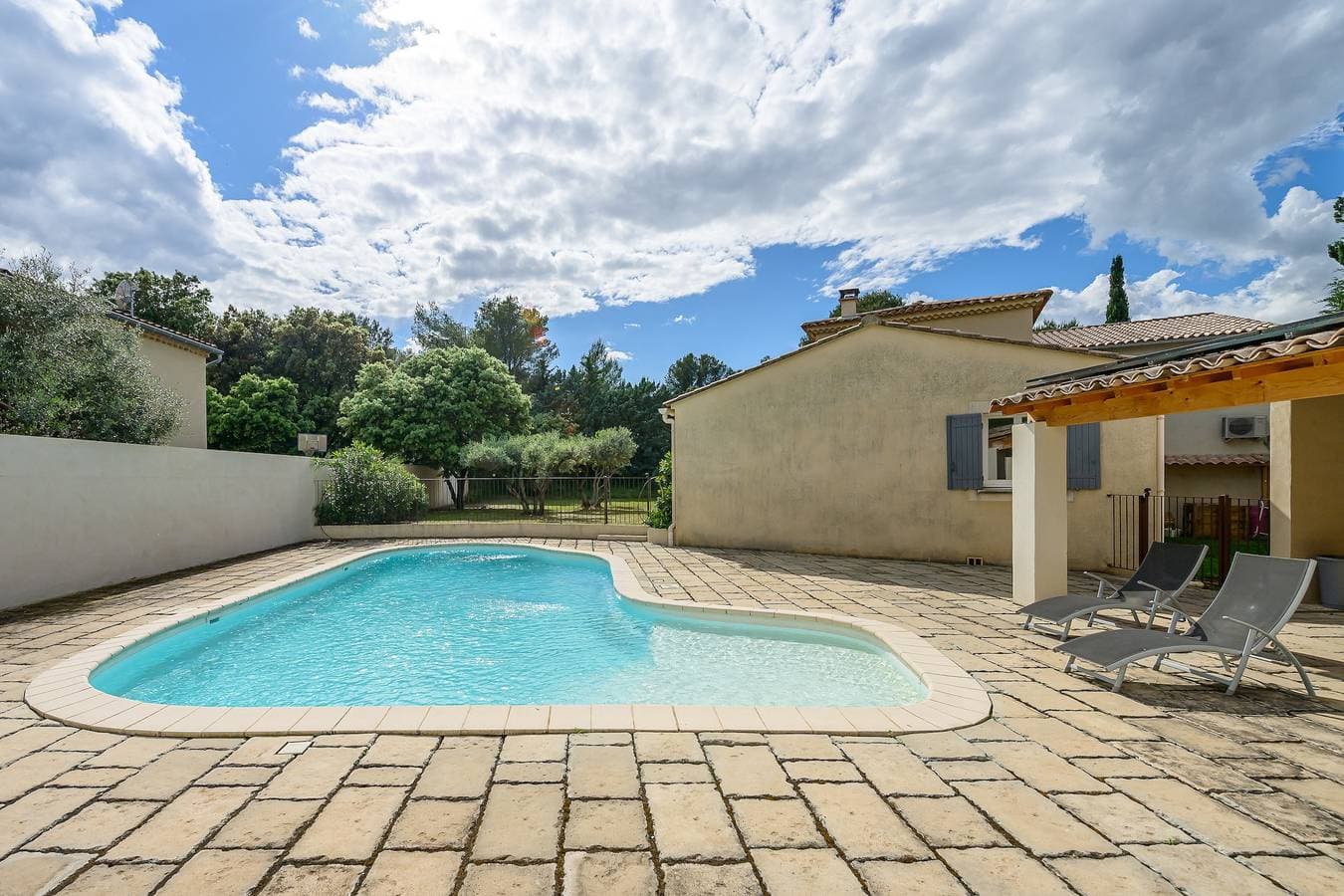 Foto 11 von 22: Ferienhaus für 8 Personen mit Pool