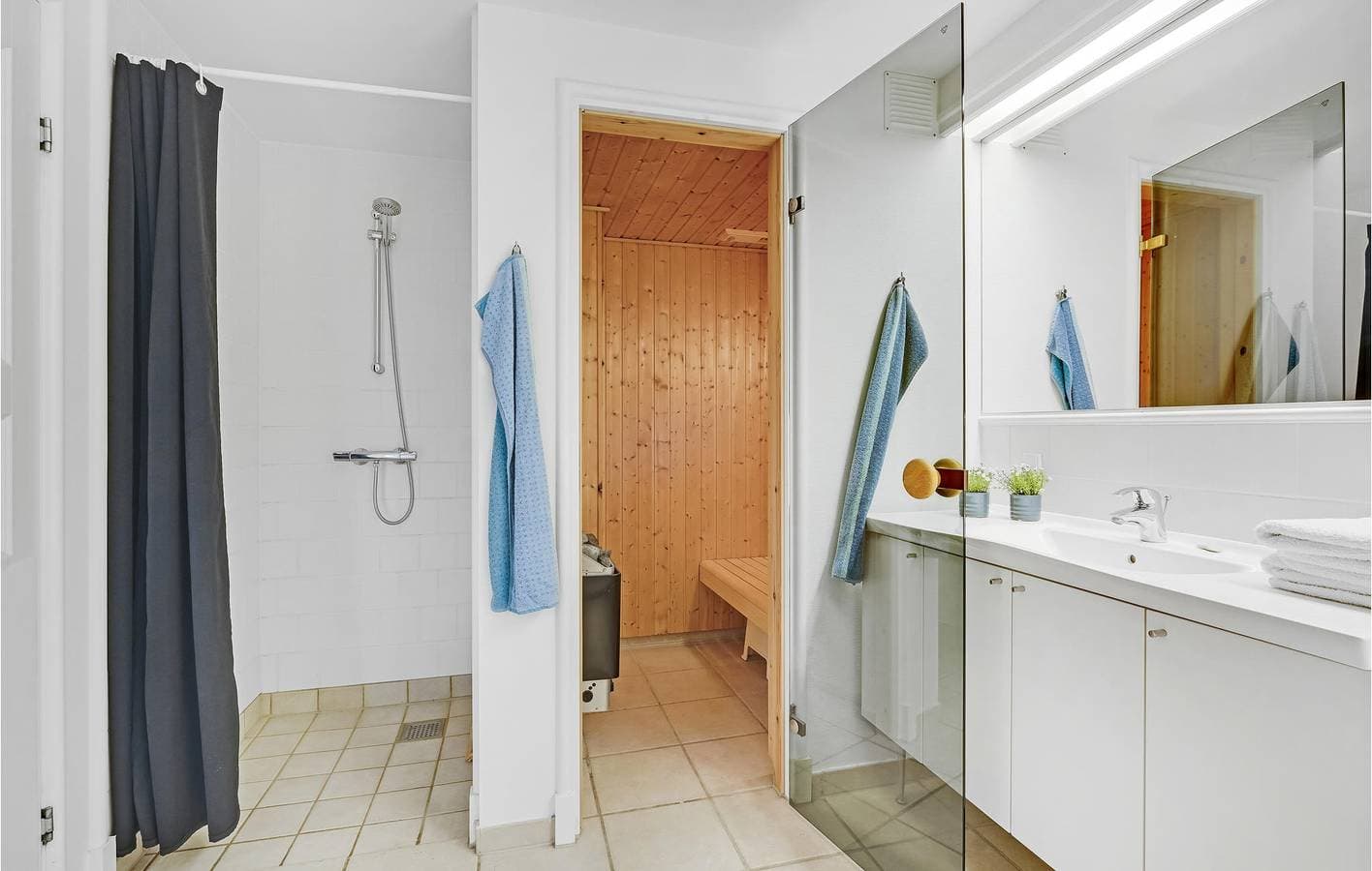 Foto 10 von 28: Ferienwohnung für 6 Personen mit Sauna