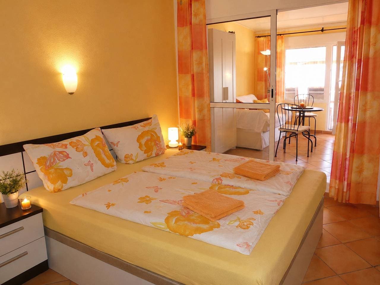Foto 10 von 19: Apartment 'Casa Bena' mit einem großen Balkon, sehr schöner Aussicht, Meerblick und kostenlosem WLAN
