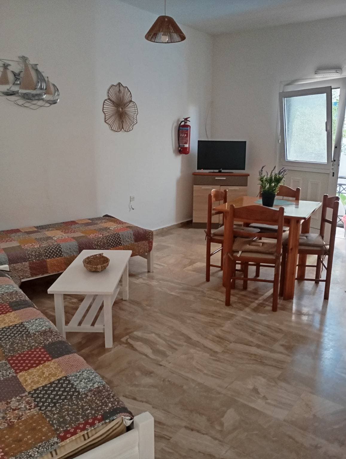 Foto 5 von 24: Geräumiges Apartment mit Gartenblick und teilweisem Meerblick