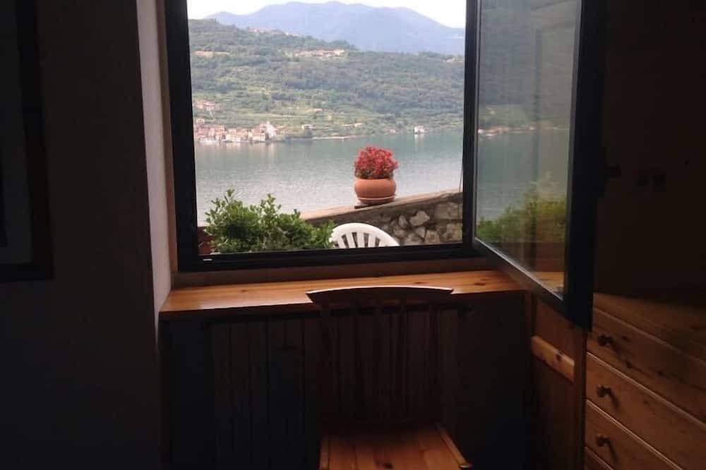 Foto 2 von 30: Zwei-Zimmer-Wohnung in Residenz mit Pool und Panoramablick auf den See in Sale Marasino