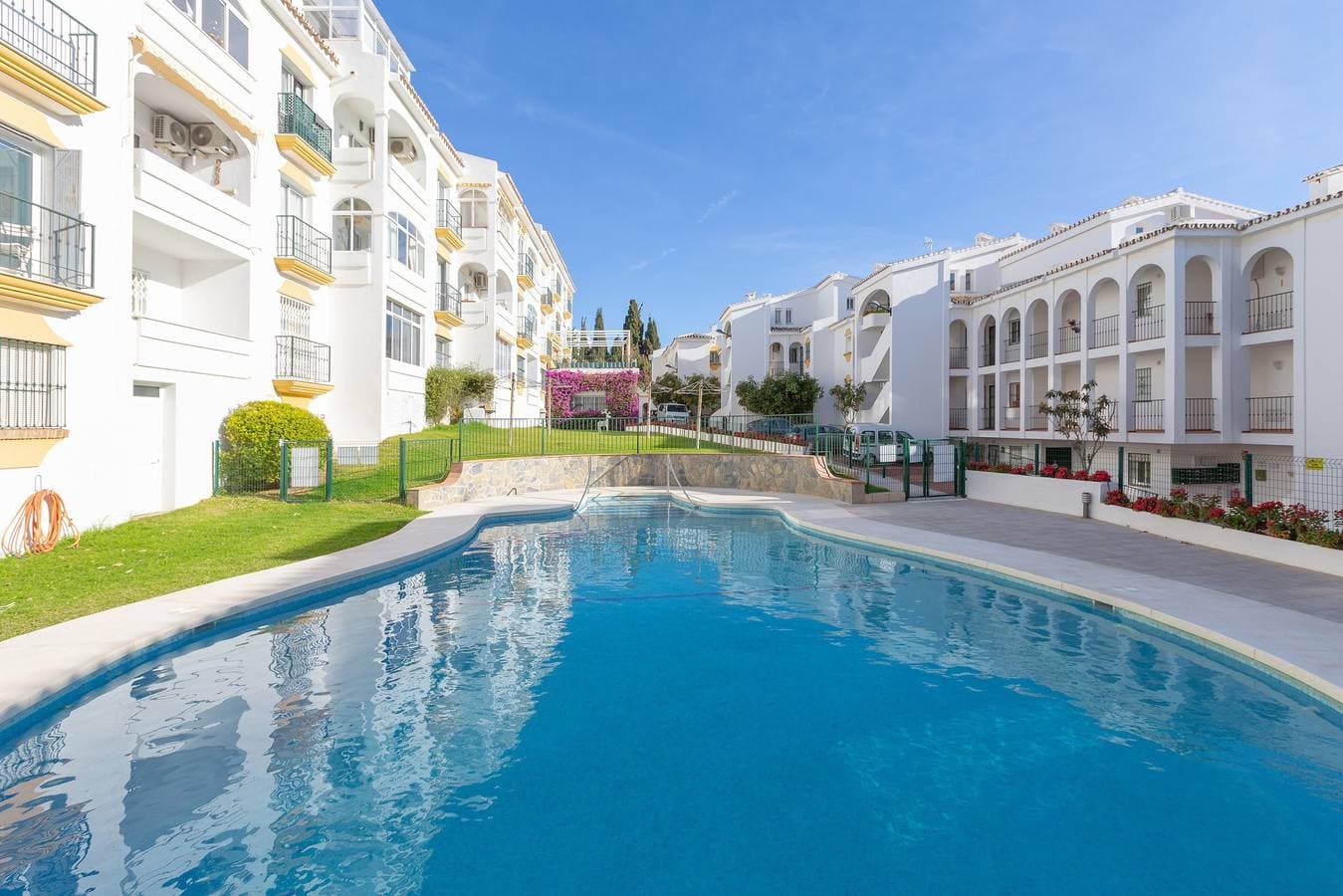 Foto 2 von 25: Ferienwohnung Urbanización Casablanca mit Pool, WLAN, Klimaanlage, Terrasse und Garten
