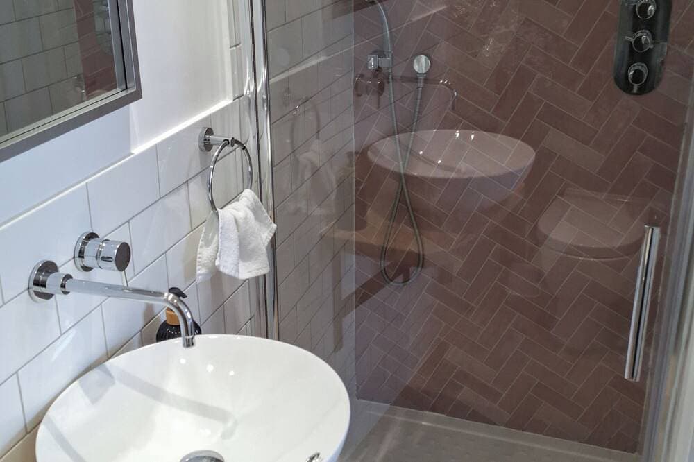 Foto 12 von 25: New 2 bedrooms with private en-suite near Heathrow
