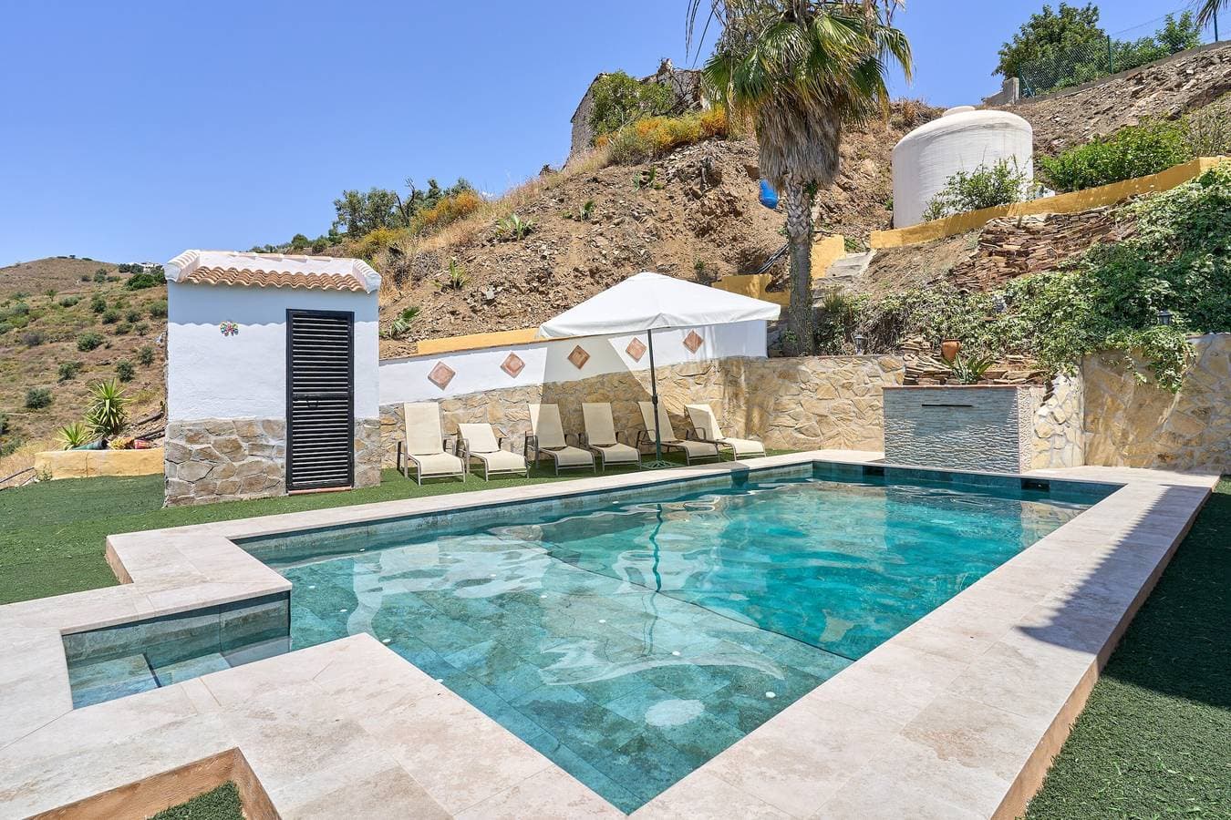 Foto 2 von 39: Ruhiges Landhaus Cortijo la Encina mit Pool, Klimaanlage, WLAN und Terrassen
