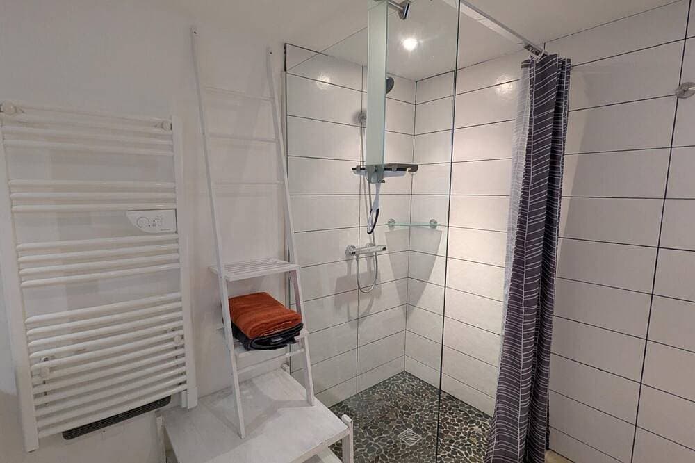 Foto 12 von 30: Abgelegenes Haus mit privatem Pool und Spa, Charente