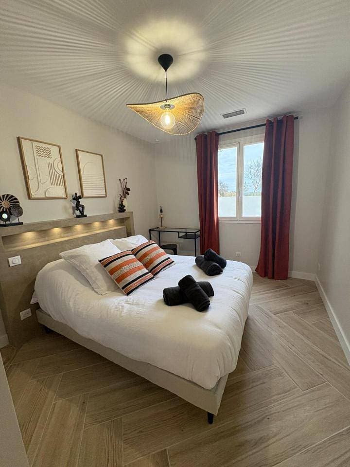 Foto 11 von 43: Three-Bedroom Villa