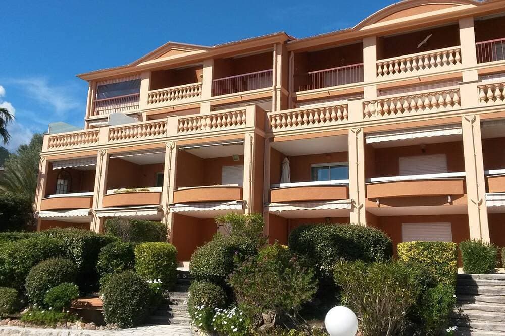 Foto 5 von 9: 2-room apartment with air conditioning + wifi, 18m² terrace facing the sea, private parking