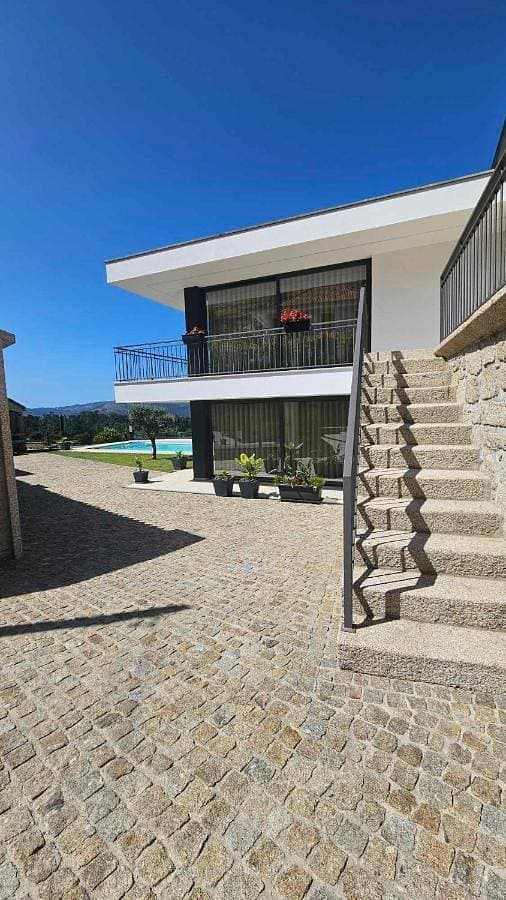Foto 3 von 47: Villa with Private Pool
