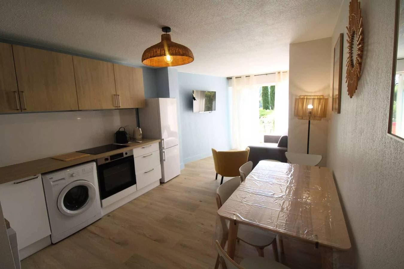 Foto 10 von 22: Golf von St-Tropez Studio/Kabine für 4 Personen Schwimmbad und Strandzugang