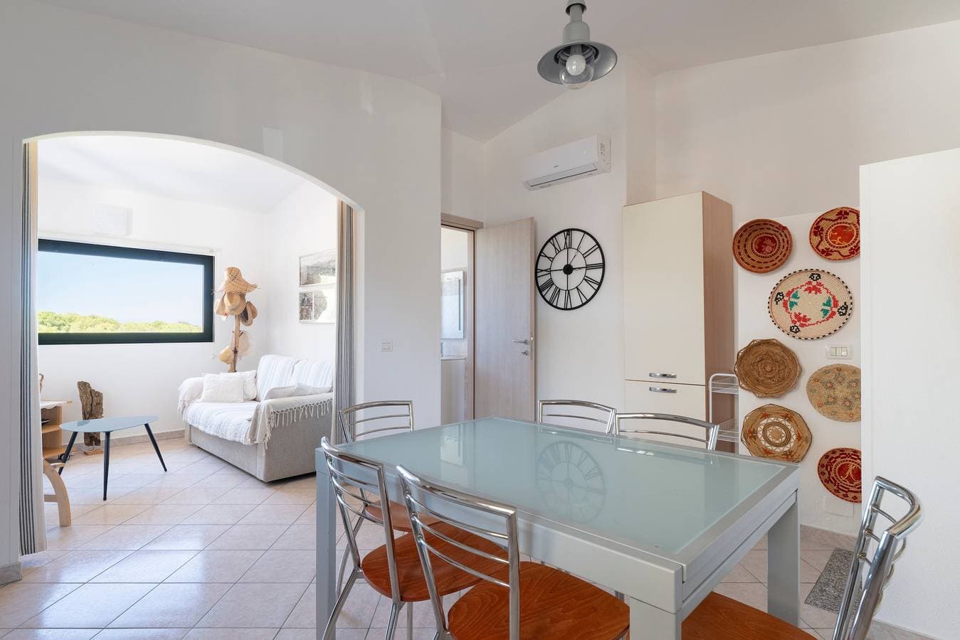 Foto 4 von 28: Ferienhaus 'Villa De La Torré Di Bari Sardo' mit Meerblick, privater Terrasse & Klimaanlage