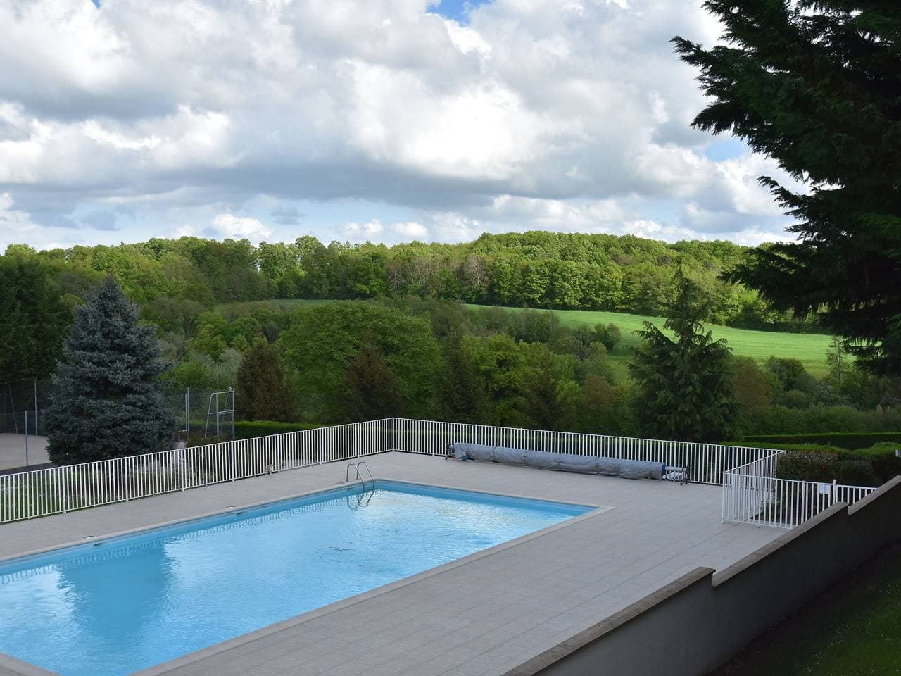 Foto 11 von 40: Charmantes Ferienhaus mit Pool und Teich