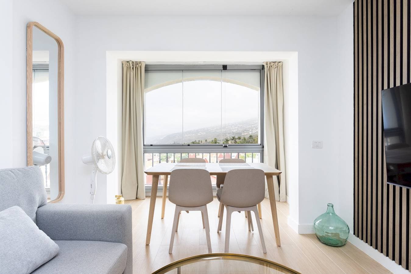 Foto 6 von 33: Ferienwohnung für 5 Personen mit Terrasse