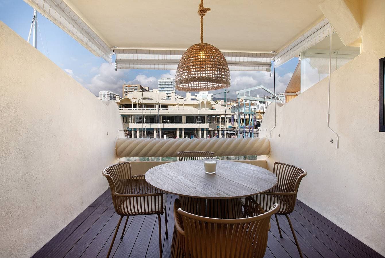 Foto 10 von 22: Studio-Apartment „Puerto Marina Luxury“ mit Meerblick & WLAN