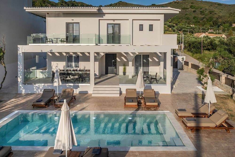 Villa V with 6 bedrooms and private pool - Infinity Holiday Villas 1
