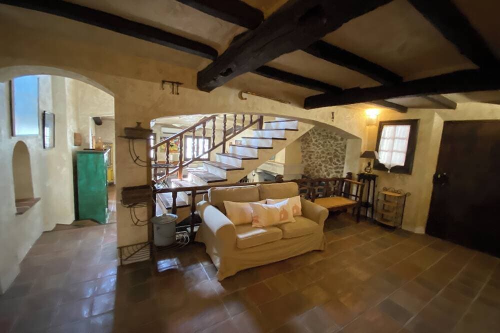 Foto 6 von 30: Animaux Acceptés, Villa Familiale Privée Avec Piscine, Parking et Charme