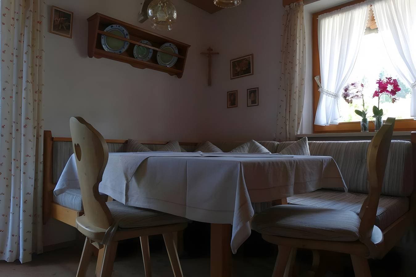 Foto 6 von 10: Apartment 'Zugspitze' mit Bergblick, Balkon und WLAN