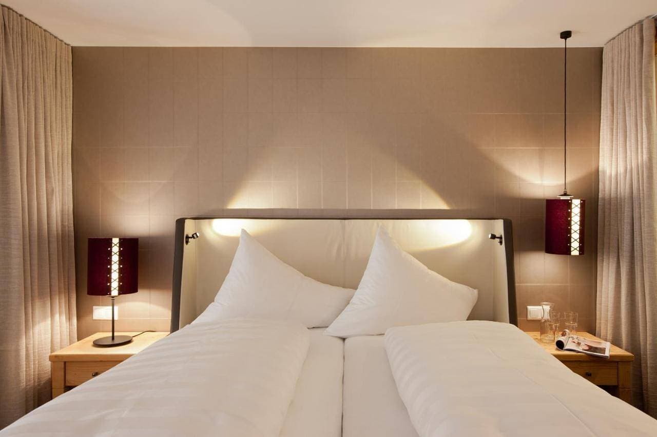 Foto 5 von 8: Double Room with Balcony