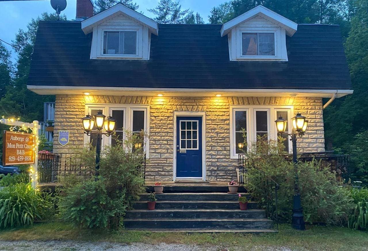 Auberge De Mon Petit Chum B&B 1