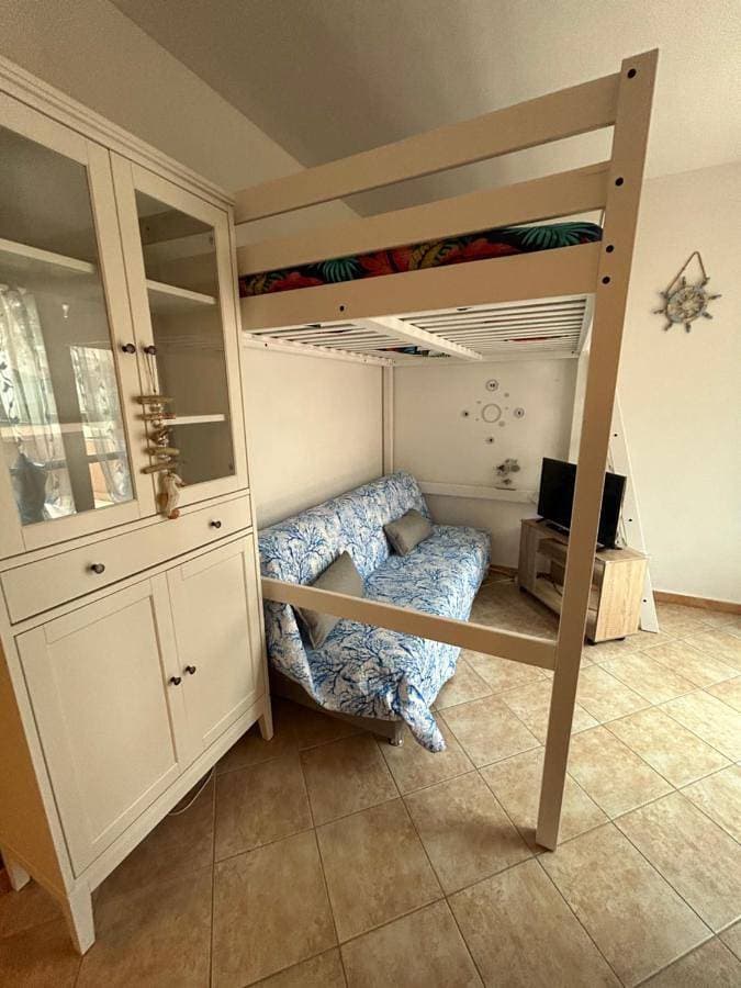 Foto 3 von 11: One-Bedroom Apartment