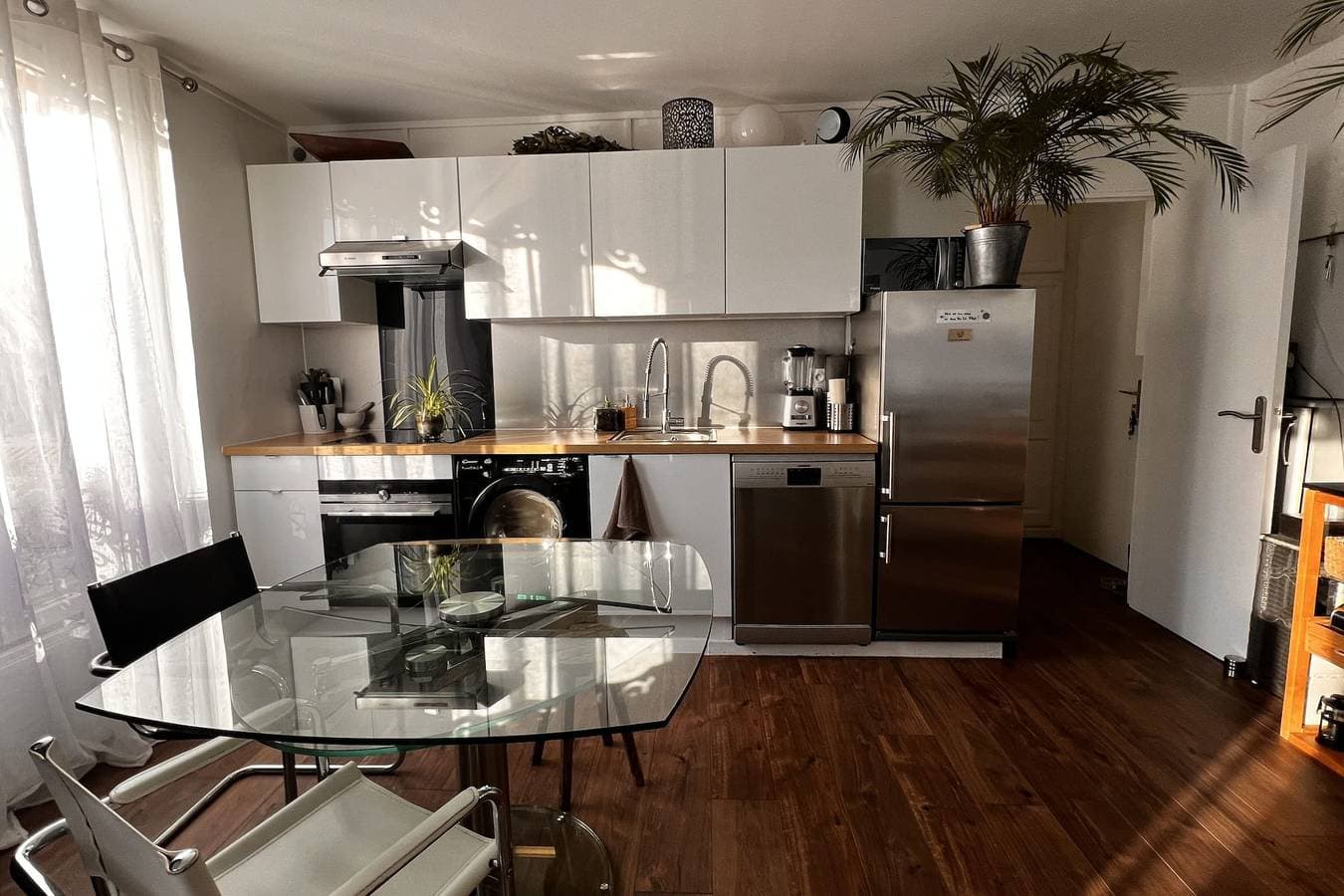 Foto 4 von 10: Bright apartment with canal view