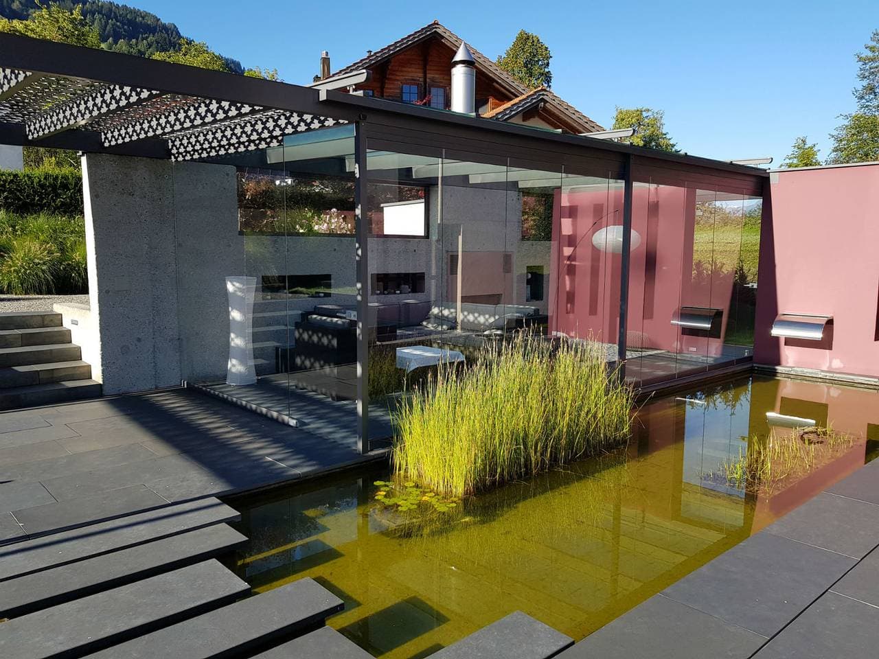 Foto 11 von 34: Ferienhaus Carrera mit Traumgarten, Valendas - 3.5 Zimmer Ferienhaus für max. 2 Pers.