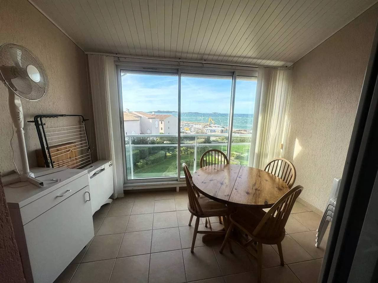 Foto 2 von 13: Super 4 bed apartment in der Domain La Coudoullière