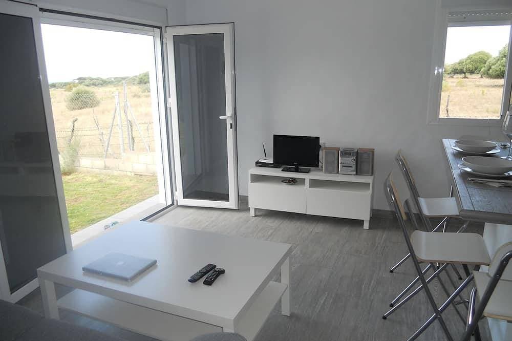 Foto 10 von 30: Villa in Los Caños de Meca von 1000m2 Grundstück neben dem Feld und dem Strand.