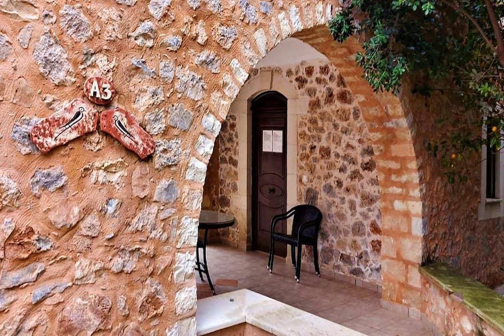 Foto 13 von 23: Stone villa with private pool