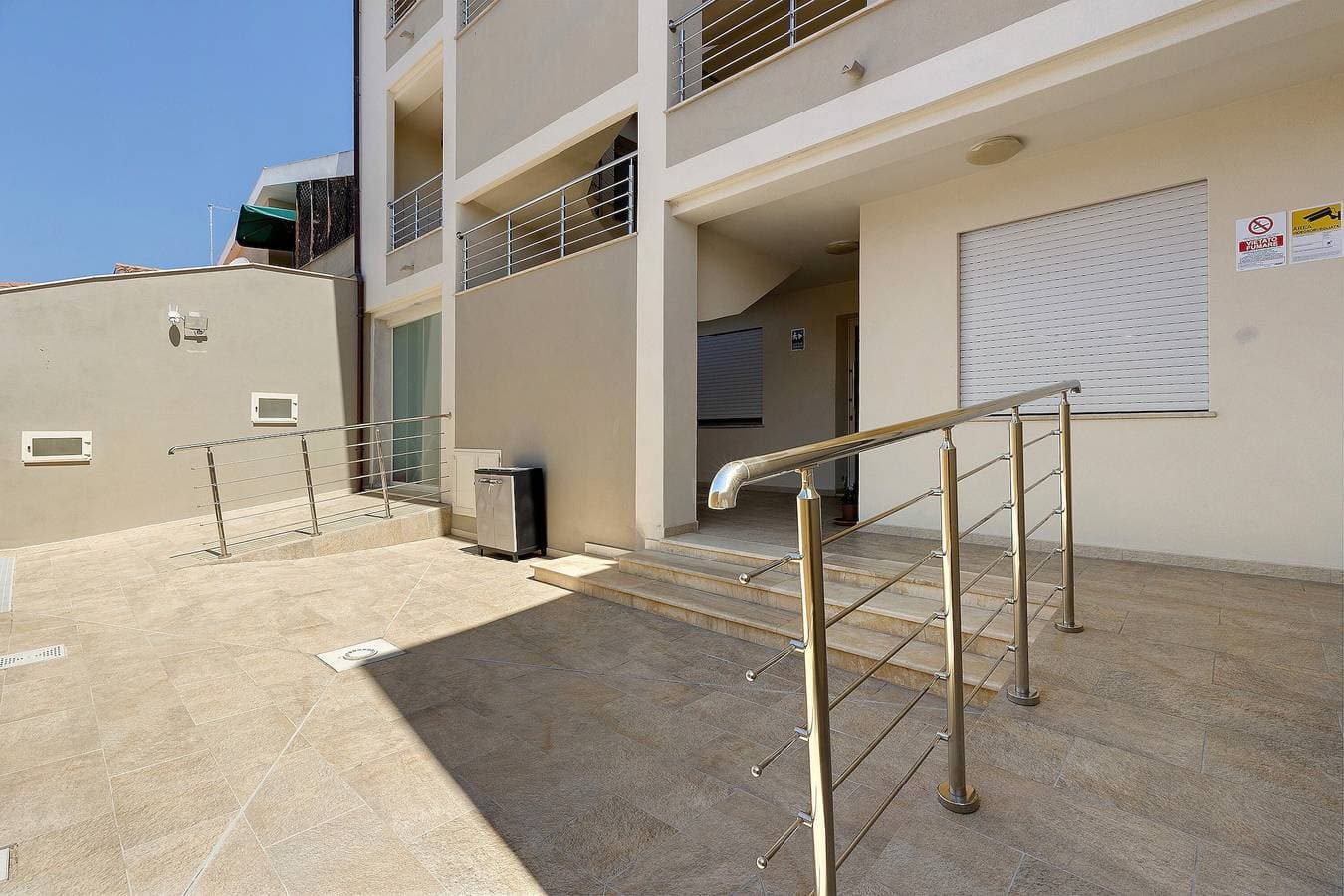 Foto 12 von 28: „Turri Manna Domo 3“: Zimmer mit Balkon, WLAN und Klimaanlage