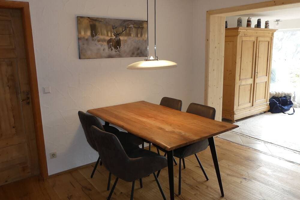 Foto 9 von 15: Renovierte, gemütliche Ferienwohnung mit anteiliger Gartennutzung