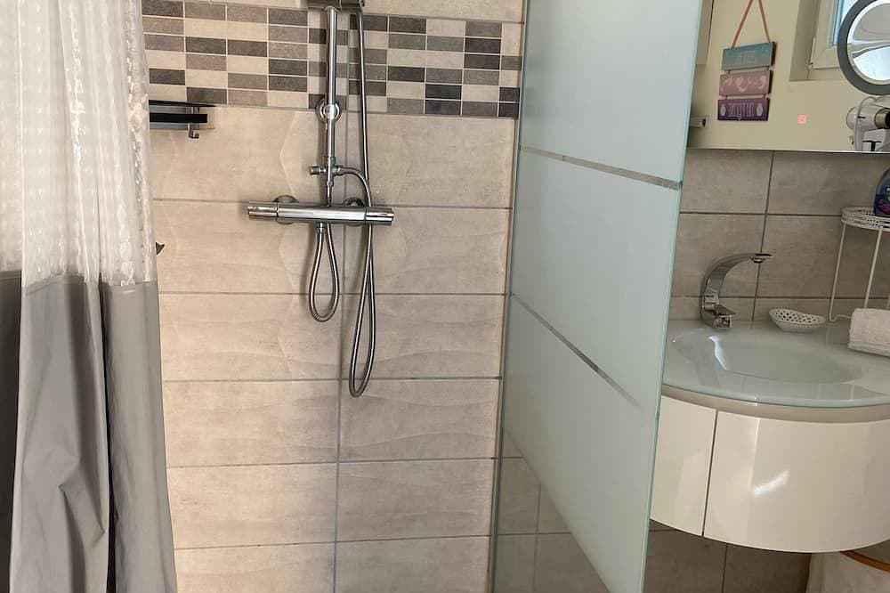 Foto 4 von 30: 100% self-contained studio at the foot of the Dentelles de Montmirail
