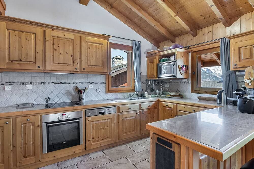 Foto 11 von 13: Familienchalet für 8 in Courchevel Le Praz mit Wifi