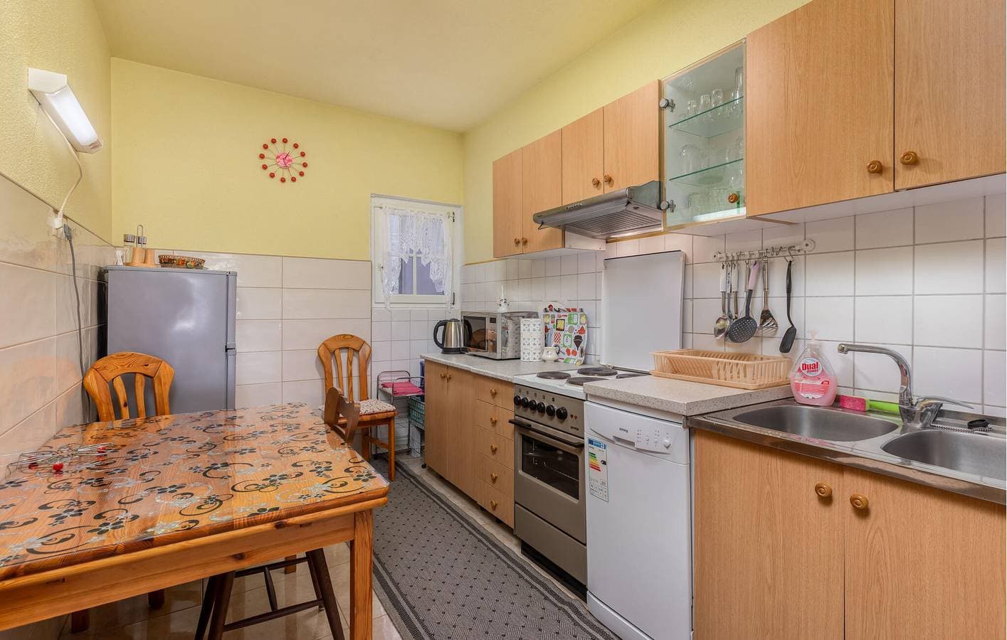 Foto 6 von 24: Gemütliche 2-Zimmer-Wohnung mit Terrasse, Parkplatz und Zugang zum Strand