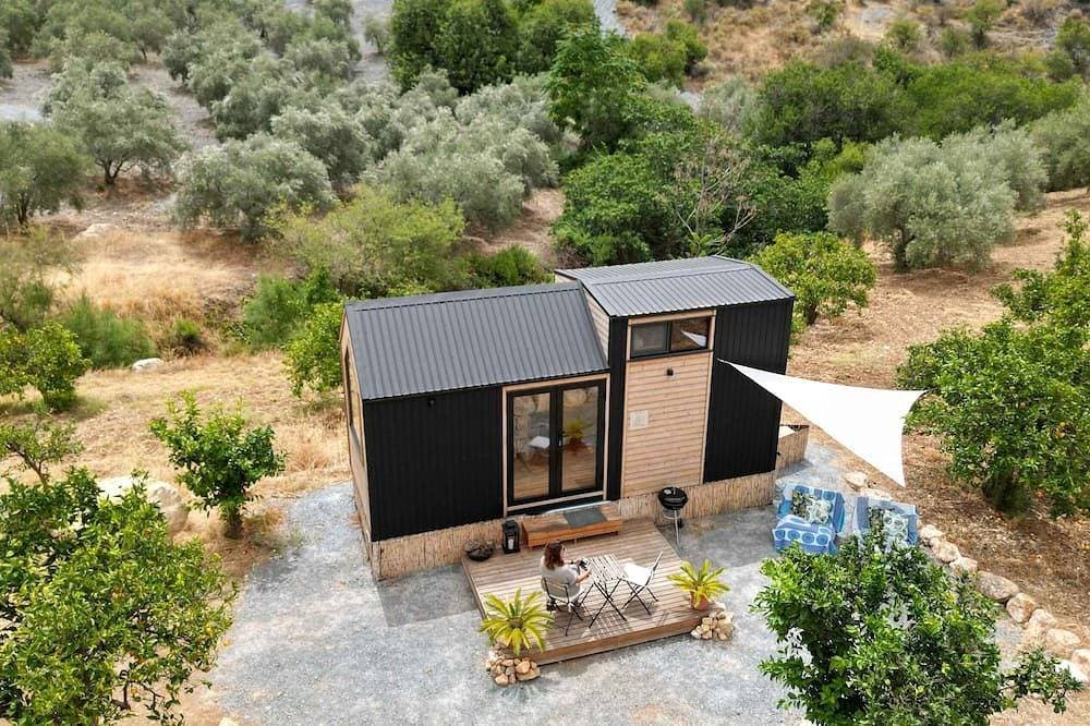 La Vista Huma by Tiny Away 1