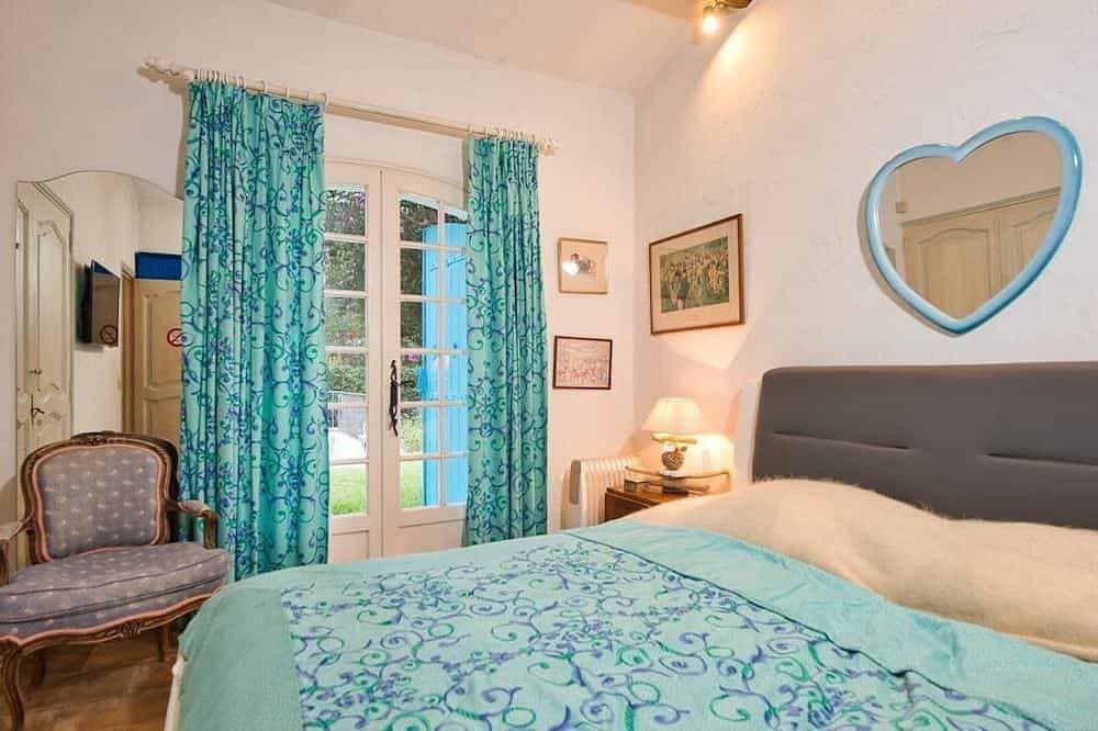 Foto 3 von 30: Villa with swimming pool walking distance from the beach