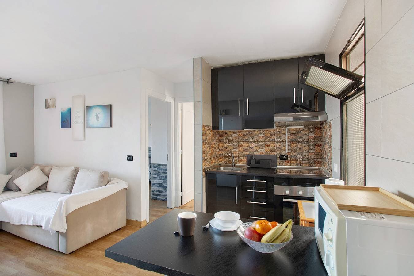 Foto 10 von 35: Ferienwohnung "Sunset" mit Meerblick, Gemeinschaftspool und WLAN