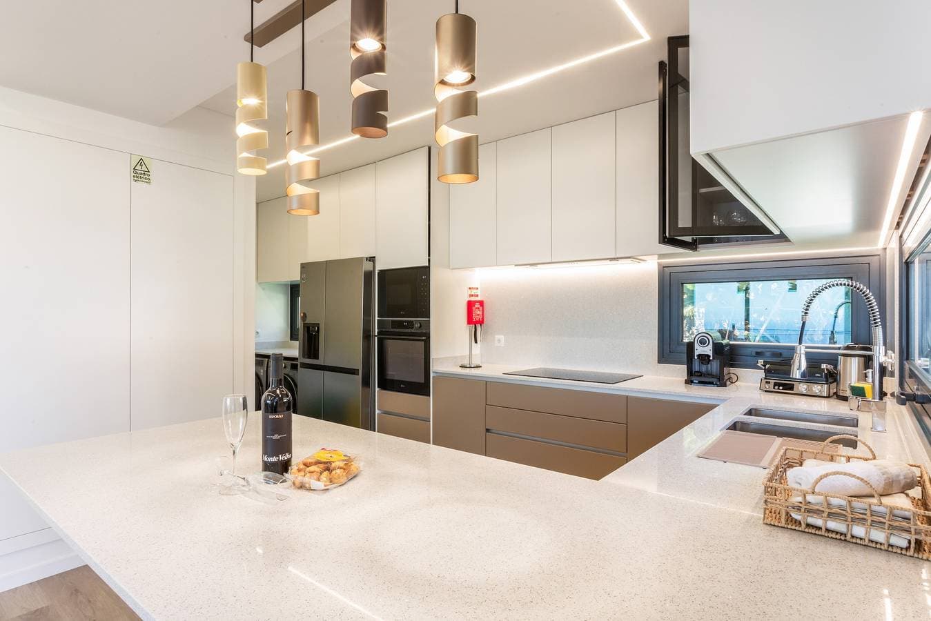 Foto 7 von 30: Ferienhaus 'Refugio do Encanto' mit Meerblick, privater Terrasse und WLAN